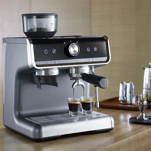 ماكينة قهوة باريستا هوم أوراكل - مراجعة Breville Espresso Barista Express وسعره